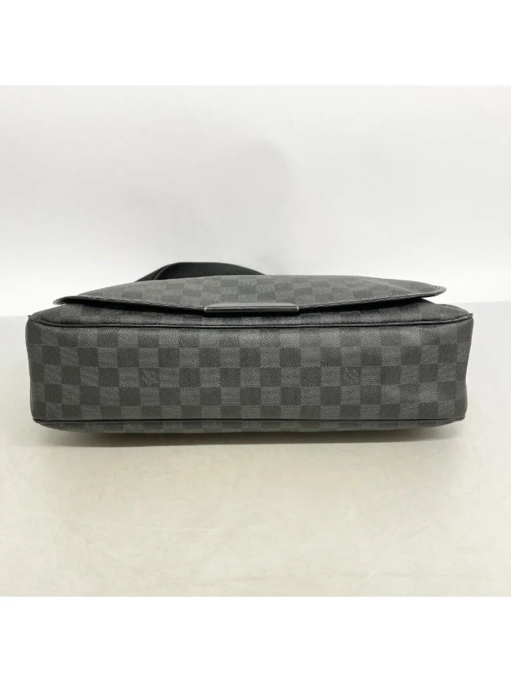 Louis Vuitton Shoulder Bag Damier Graphite Daniel MM Gray Black
